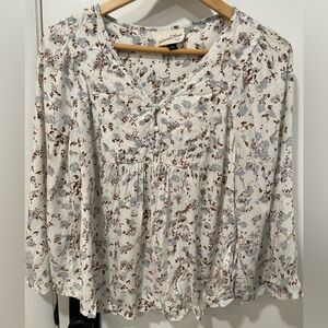 Universal Thread Multicolored Flutter Sleeve Blouse